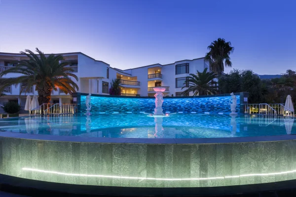 Hotel Samara - Dış Havuz